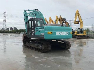 Kobelco SK200-8 excavadora