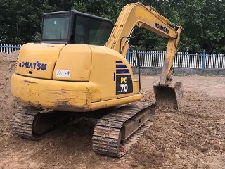 Komatsu PC70-8 excavadora