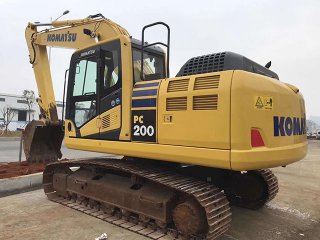 Komatsu PC200-10 excavadora