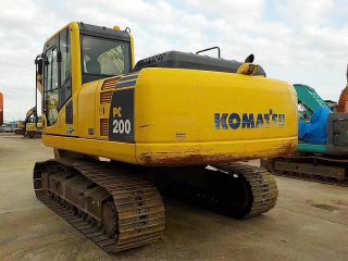 Komatsu PC200-8N1 excavadora