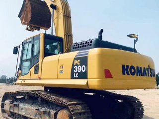 Komatsu PC390MO excavadora