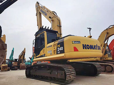 Komatsu PC240-8N1 excavadora