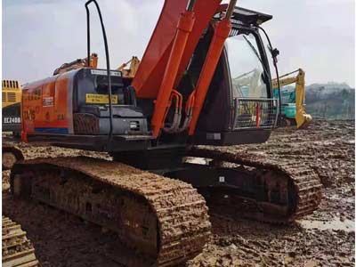 Hitachi ZX200