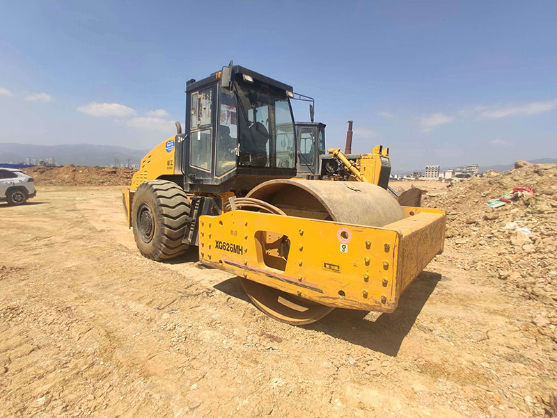 XIAGONG XG626H  Rodillo Compactador