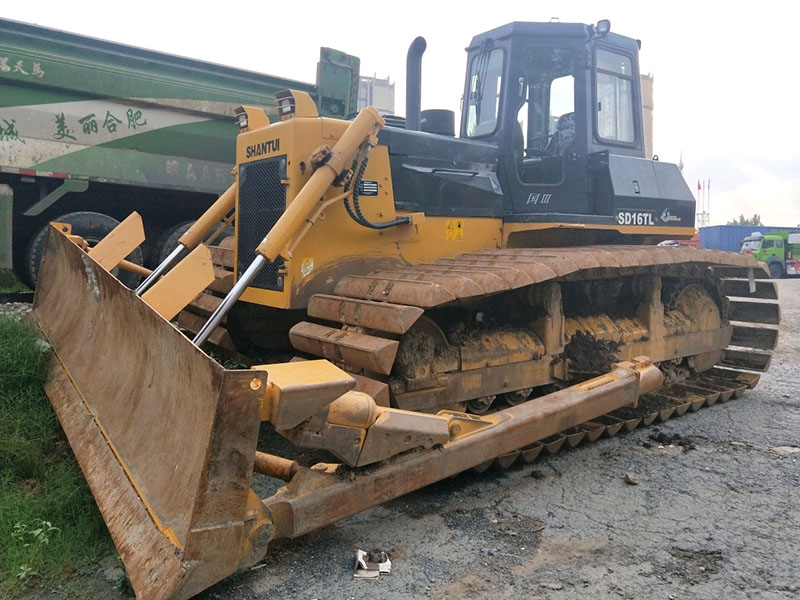 SHANTUI SD16L   Bulldozer