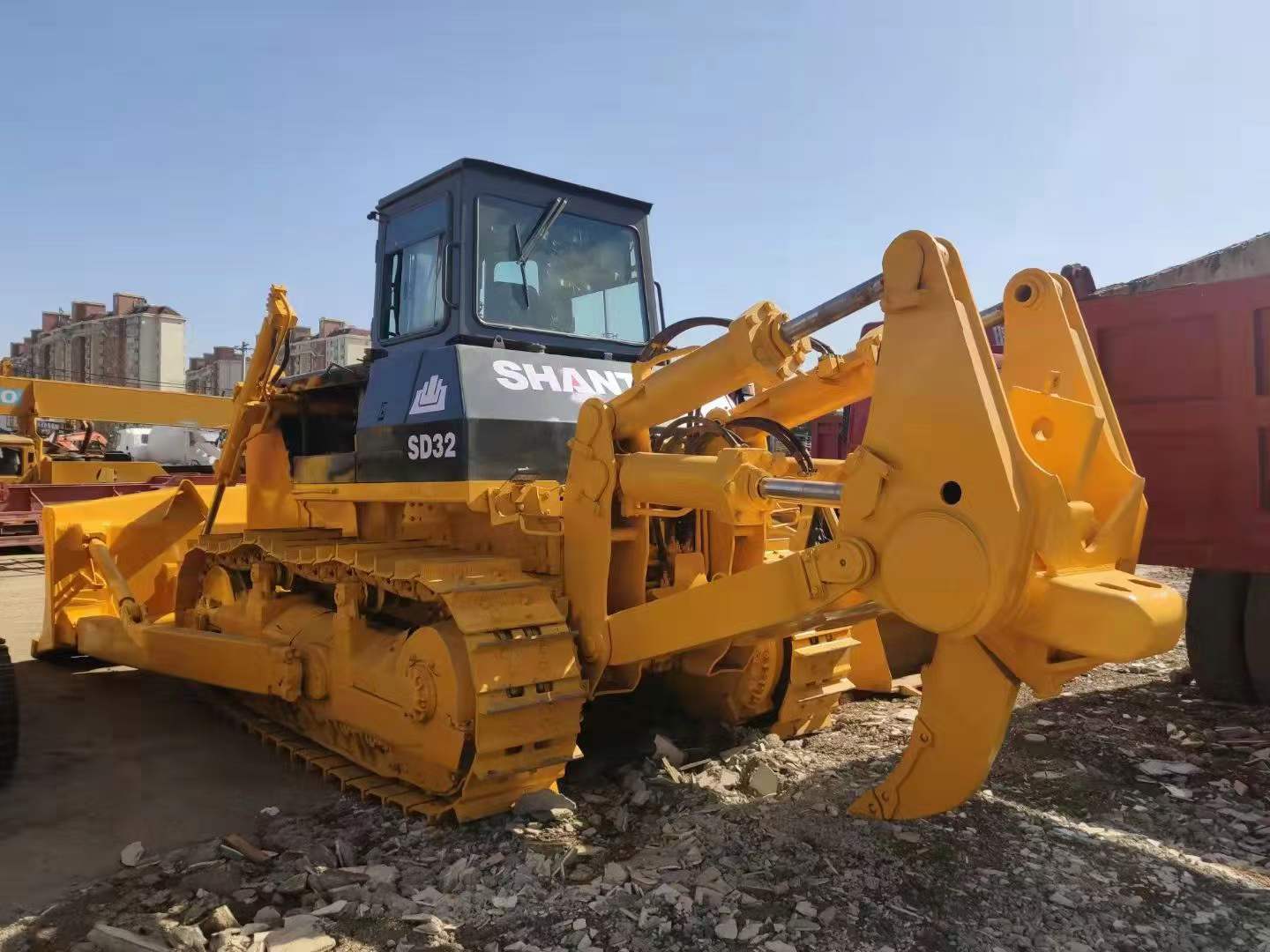 SHANTUI SD32 Bulldozer