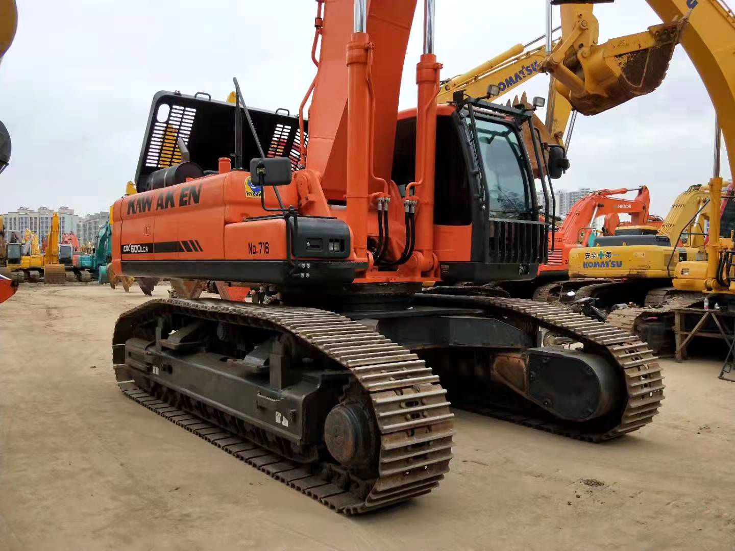 DOOSAN DX500 excavadora