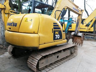 Komatsu PC70-8 excavadora