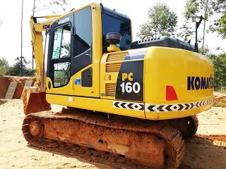 Komatsu PC160 excavadora