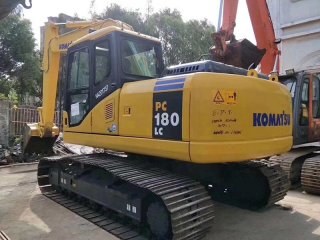 Komatsu PC180LC-7 excavadora