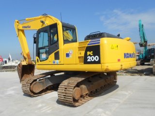 Komatsu PC200-8 excavadora