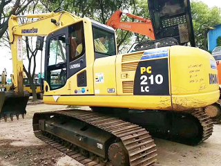 Komatsu PC210-8 excavadora