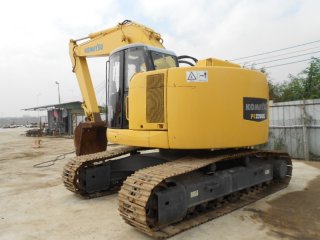 Komatsu PC228US excavadora