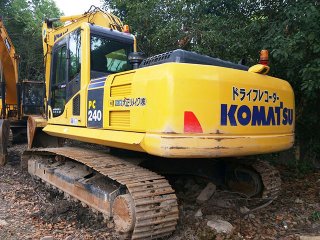 Komatsu PC240-8 excavadora