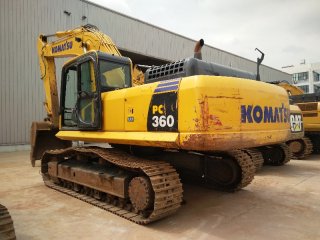 Komatsu PC360-8M0 excavadora