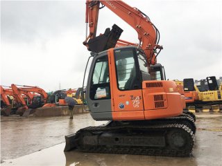 Hitachi ZX75 excavadora