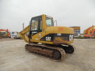 CAT 311CU excavadora