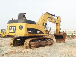 CAT 374D excavadora