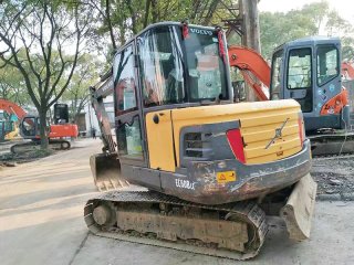 Volvo 60C excavadora