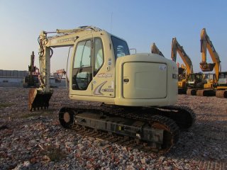 Kobelco SK135SR excavadora