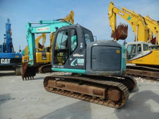 Kobelco SK135SR excavadora