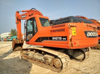 Doosan DH215-9E excavadora