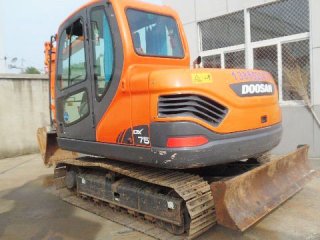 Doosan DX75 excavadora