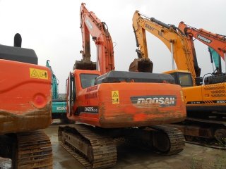 Doosan DH225-9E excavadora