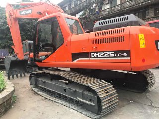 Doosan DH225-9 excavadora