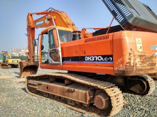 Doosan DH370-7 excavadora