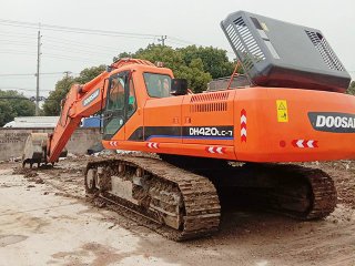 Doosan DH420LC excavadora