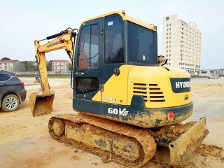 Hyundai R60VS excavadora