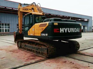 Hyundai R225LVS excavadora