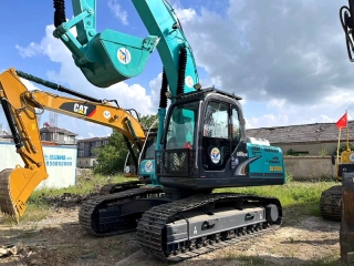 Kobelco SK200-8 Excavadora