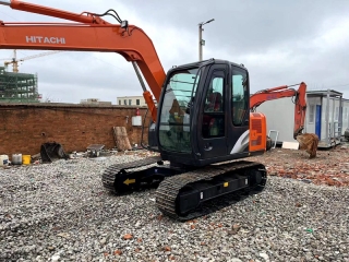 Hitachi ZX70 Excavadora