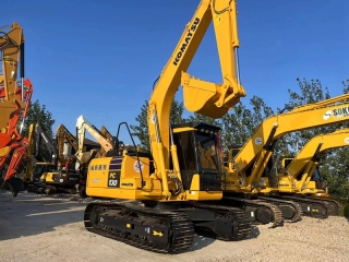 Komatsu PC130-7 Excavadora