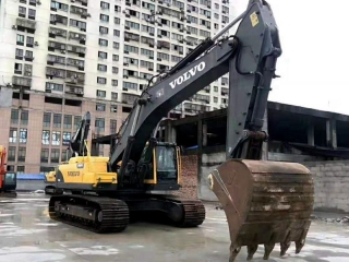 Volvo EC460BLC excavator