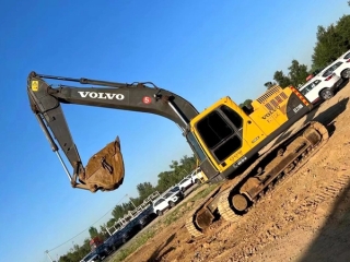 Volvo EC210BLC Excavadora