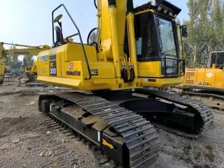 Komatsu PC200-8N1 Excavadora