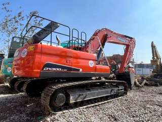 Doosan DX300 Excavadora