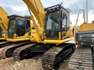 Komatsu PC200-8 Excavadora