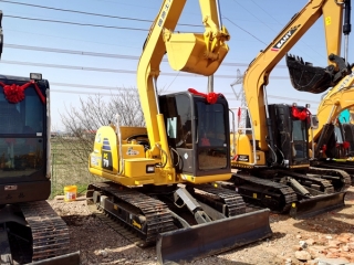 Komatsu PC70-8 excavadora