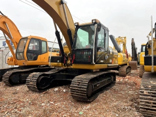 Caterpillar CAT320D Excavadora