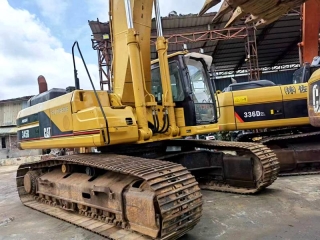 Caterpillar CAT345B Excavadora