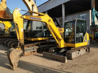 Komatsu PC56 Excavadora