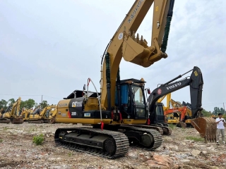 Caterpillar CAT320DL Excavadora