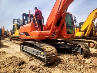 Doosan DH225-9 Excavadora