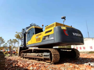 Volvo EC380D excavadora