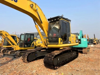 Komatsu PC200-8 Excavadora