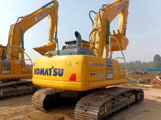 Komatsu PC220-8 Excavadora(80CM Orugas)